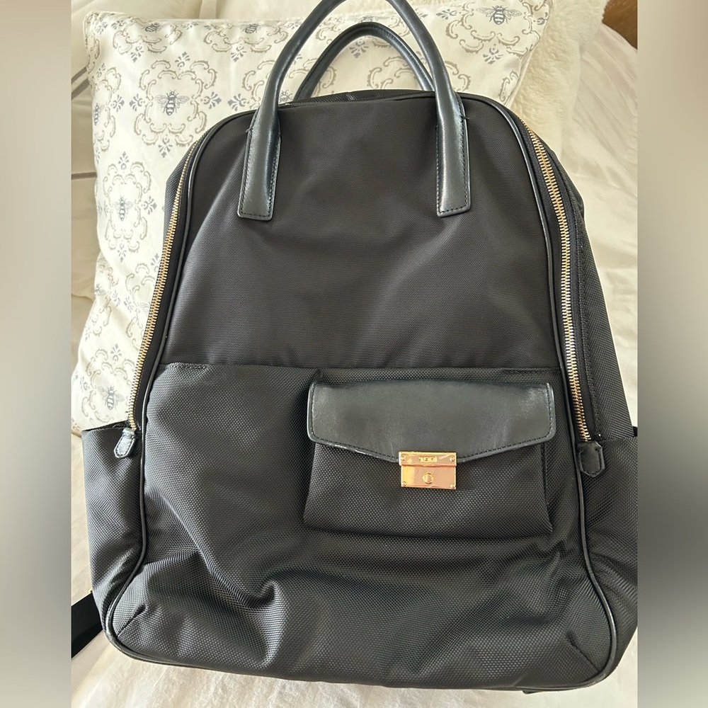 Tumi Larkin Portola Convertible Backpack, Black, 100% authentic
